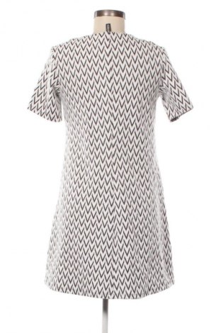 Рокля H&M Divided, Размер M, Цвят Многоцветен, Цена 29,99 лв.