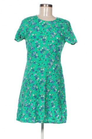 Рокля H&M Divided, Размер M, Цвят Многоцветен, Цена 23,99 лв.