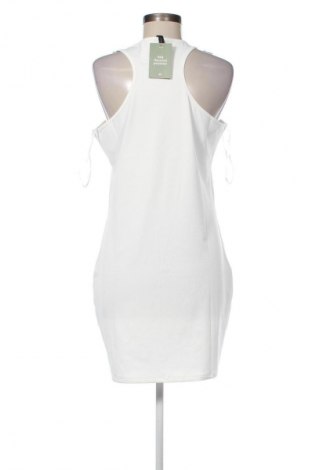 Рокля H&M Divided, Размер XL, Цвят Бял, Цена 46,00 лв.