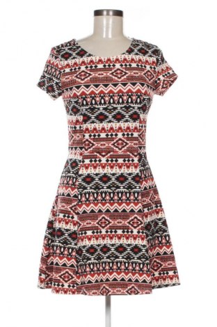 Рокля H&M Divided, Размер M, Цвят Многоцветен, Цена 29,99 лв.