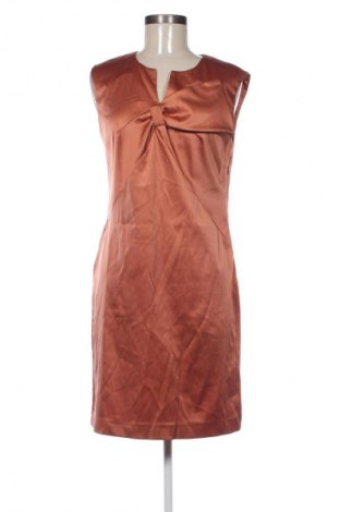 Φόρεμα In Wear, Μέγεθος M, Χρώμα  Μπέζ, Τιμή 41,99 €