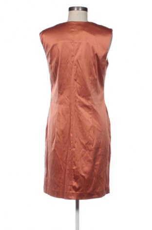 Φόρεμα In Wear, Μέγεθος M, Χρώμα  Μπέζ, Τιμή 41,99 €