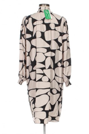 Kleid In Wear, Größe M, Farbe Mehrfarbig, Preis 107,99 €
