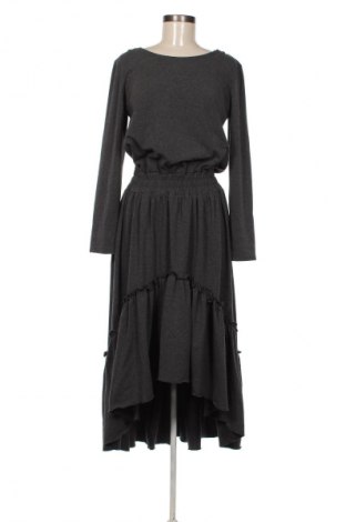 Φόρεμα Makadamia, Μέγεθος M, Χρώμα Γκρί, Τιμή 55,99 €