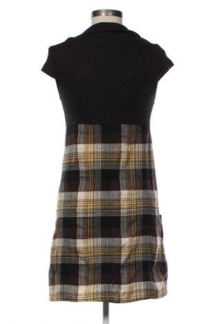 Rochie Mikaela, Mărime M, Culoare Multicolor, Preț 80,00 Lei