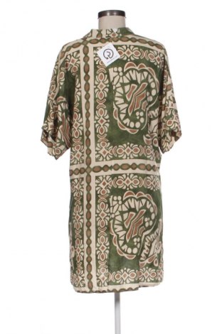 Kleid NEW COLLECTION, Größe M, Farbe Mehrfarbig, Preis € 19,99