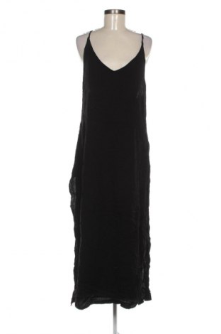 Рокля Nasty Gal, Размер L, Цвят Черен, Цена 42,99 лв.