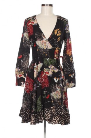 Φόρεμα Peace + Love, Μέγεθος S, Χρώμα Πολύχρωμο, Τιμή 55,99 €