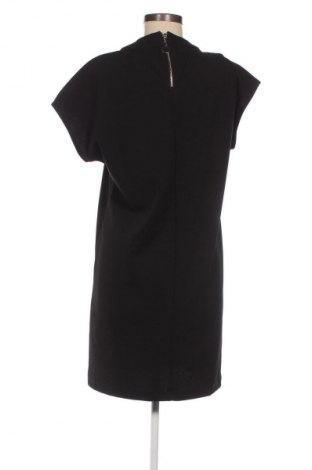 Rochie Reserved, Mărime M, Culoare Negru, Preț 121,00 Lei