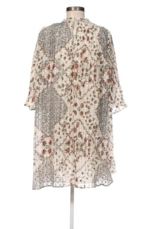 Рокля River Island, Размер M, Цвят Многоцветен, Цена 44,99 лв.
