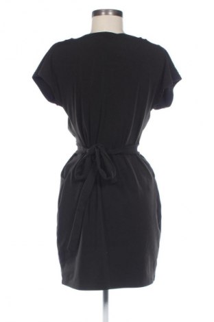 Kleid SHEIN, Größe M, Farbe Schwarz, Preis 21,99 €