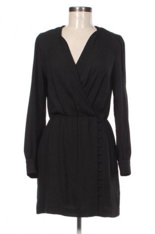 Рокля Sezane, Размер S, Цвят Черен, Цена 92,99 лв.
