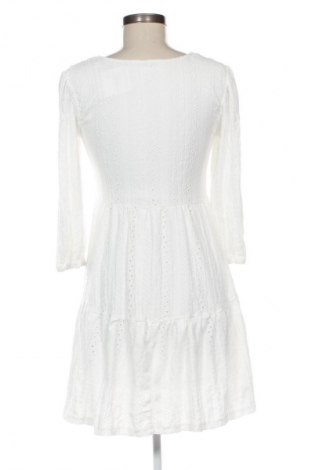 Kleid Sinsay, Größe S, Farbe Weiß, Preis € 14,91