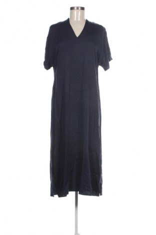 Kleid Taifun, Größe M, Farbe Blau, Preis 107,99 €