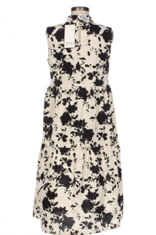 Kleid Taifun, Größe M, Farbe Mehrfarbig, Preis 107,99 €