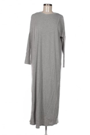Kleid Unbranded, Größe M, Farbe Grau, Preis 20,99 €