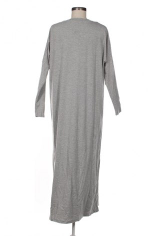 Kleid Unbranded, Größe M, Farbe Grau, Preis 20,99 €