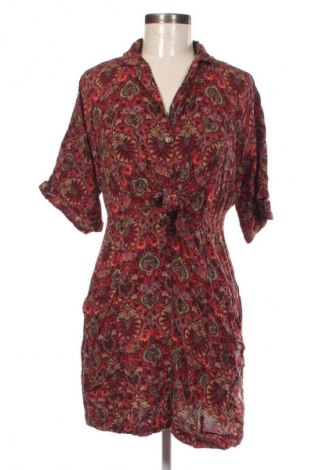 Рокля Urban Outfitters, Размер M, Цвят Многоцветен, Цена 31,99 лв.