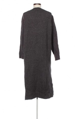 Sukienka Vero Moda, Rozmiar M, Kolor Szary, Cena 111,99 zł