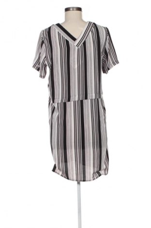 Рокля Vero Moda, Размер M, Цвят Многоцветен, Цена 22,99 лв.