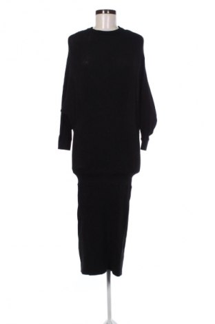 Kleid Vero Moda, Größe S, Farbe Schwarz, Preis 42,10 €