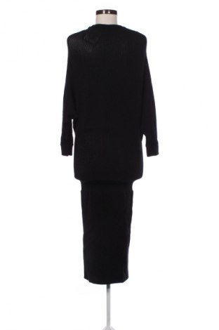 Kleid Vero Moda, Größe S, Farbe Schwarz, Preis 42,10 €