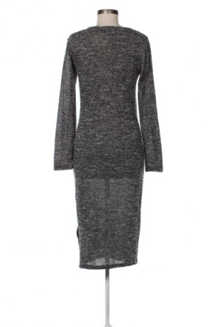 Рокля Vero Moda, Размер M, Цвят Многоцветен, Цена 22,99 лв.