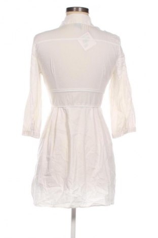 Kleid Vero Moda, Größe S, Farbe Weiß, Preis 11,99 €