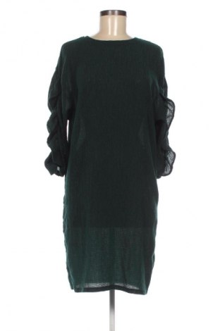 Kleid Zara, Größe M, Farbe Grün, Preis 11,99 €