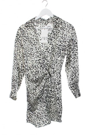 Рокля Zara, Размер XS, Цвят Многоцветен, Цена 53,99 лв.