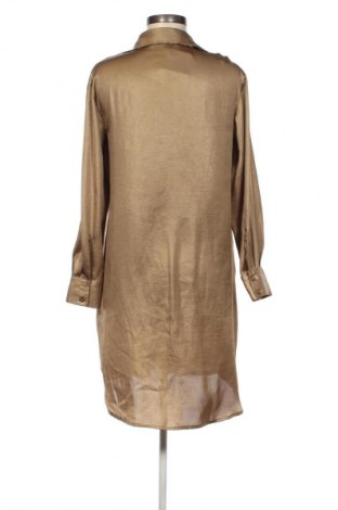 Рокля Zara, Размер S, Цвят Златист, Цена 22,99 лв.