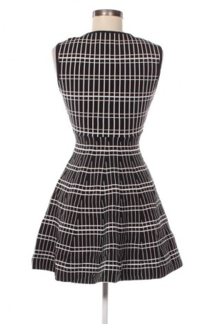 Kleid Zara, Größe M, Farbe Mehrfarbig, Preis 18,99 €