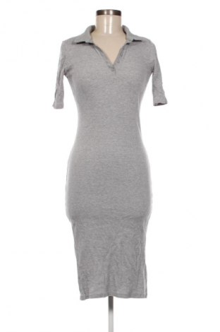 Рокля Zara, Размер M, Цвят Сив, Цена 11,99 лв.