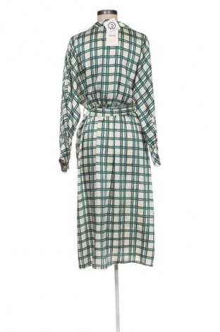 Рокля Zara, Размер M, Цвят Многоцветен, Цена 62,99 лв.
