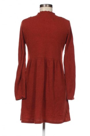 Рокля Zara, Размер M, Цвят Червен, Цена 27,99 лв.