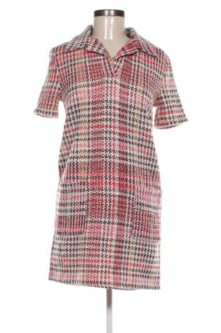 Рокля Zara, Размер S, Цвят Многоцветен, Цена 27,99 лв.