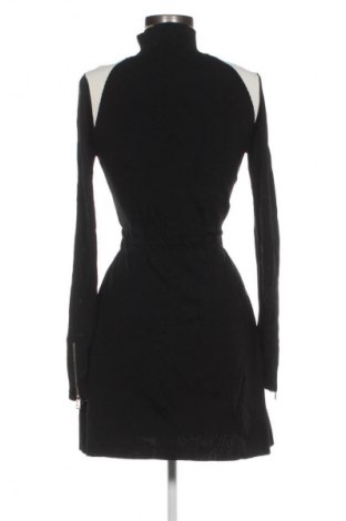 Рокля Zara Knitwear, Размер M, Цвят Многоцветен, Цена 48,99 лв.