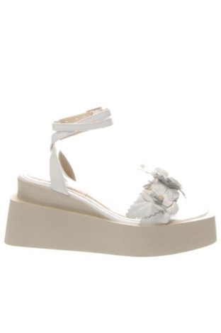 Sandalen Daris, Größe 38, Farbe Weiß, Preis € 28,13