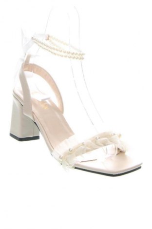 Σανδάλια Fashion, Μέγεθος 38, Χρώμα  Μπέζ, Τιμή 35,20 €
