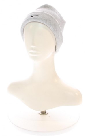 Шапка Nike, Цвят Сив, Цена 28,99 лв.