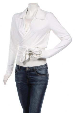 Дамска блуза Weekday, Размер M, Цвят Бял, 84% полиестер, 16% еластан, Цена 41,40 лв.