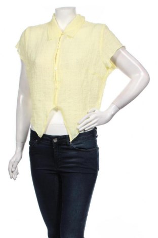 Дамска риза Weekday, Размер L, Цвят Жълт, 99% полиестер, 1% еластан, Цена 51,75 лв.