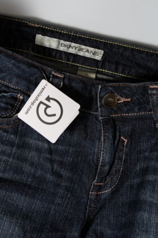 Дамски дънки DKNY Jeans, Размер M, Цвят Син, Цена 76,00 лв.