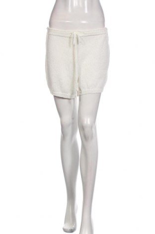Γυναικείο κοντό παντελόνι IZIA, Μέγεθος S, Χρώμα Λευκό, Τιμή 43,92 €