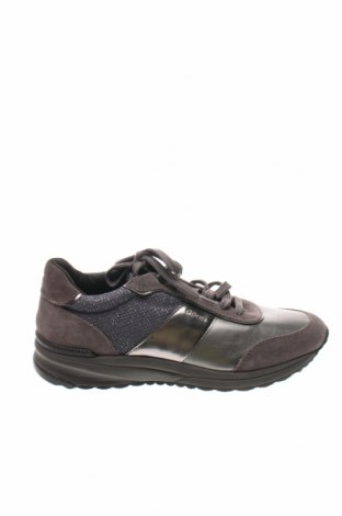 Дамски обувки Geox, Размер 36, Цвят Сив, Естествен велур, текстил, еко кожа, Цена 117,00 лв.