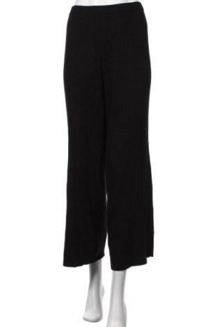 Дамски панталон Monki, Размер M, Цвят Черен, 70% вискоза, 30% полиамид, Цена 41,00 лв.
