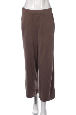 Дамски панталон Monki, Размер S, Цвят Кафяв, 70% модал, 30% полиестер, Цена 55,30 лв.