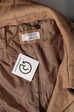 Дамско палто Yessica, Размер XL, Цвят Бежов, Цена 132,30 лв.