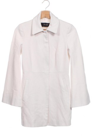 Дамско палто Zara, Размер XS, Цвят Бял, Цена 48,00 лв.