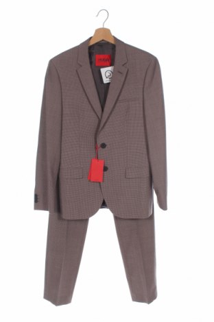 Мъжки костюм Hugo Boss, Размер S, Цвят Многоцветен, 74% вълна, 23% полиестер, 3% еластан, Цена 621,75 лв.